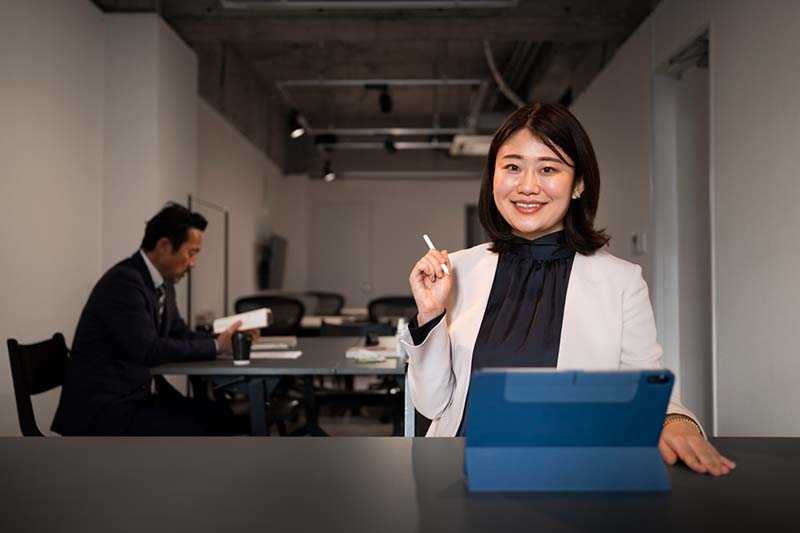 Tùy thuộc vào quy mô công ty, lĩnh vực hoạt động, Giám đốc Marketing sẽ đảm nhiệm các công việc khác nhau