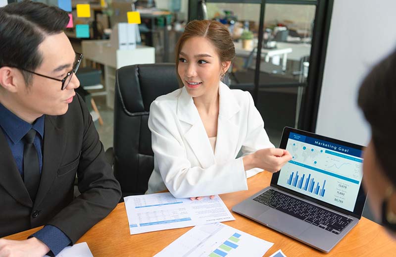 Lương của Nhân viên Marketing dao động trong khoảng 6.900.000 - 16.000.000 VNĐ/tháng