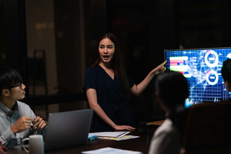 Lương của Trưởng phòng Marketing dao động trong khoảng từ 23.000.000 VNĐ đến 39.000.000 VNĐ/tháng