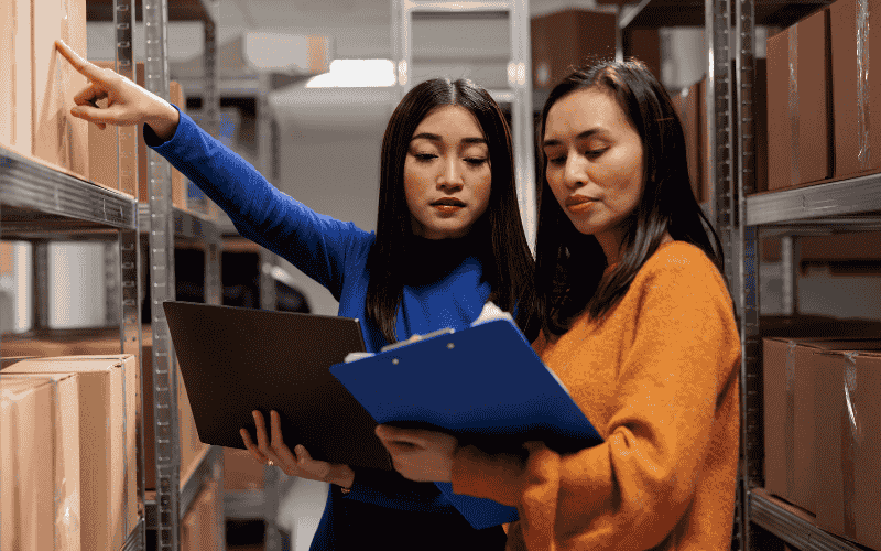 Nhân viên cung ứng là phụ trách hoạt động cung ứng hàng hóa