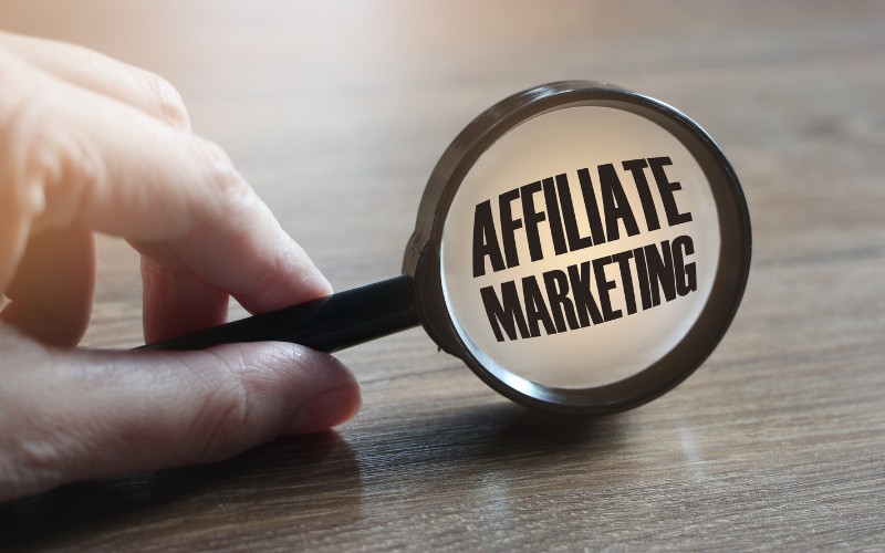 Affiliate Marketing là gì? Sức hút từ thu nhập của Affiliate Marketing
