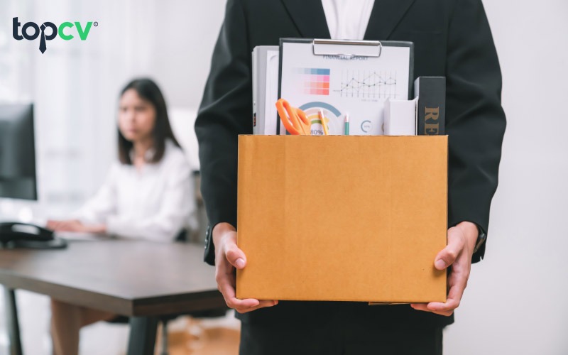 Bị đuổi việc vô lý phải làm sao? Cách phản hồi và hành động sau đó