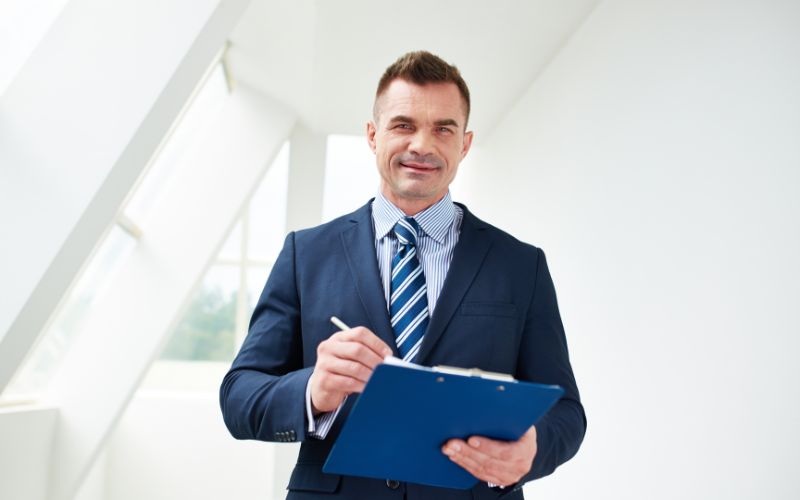 Nhân viên phát triển kinh doanh có lộ trình thăng tiến rõ ràng