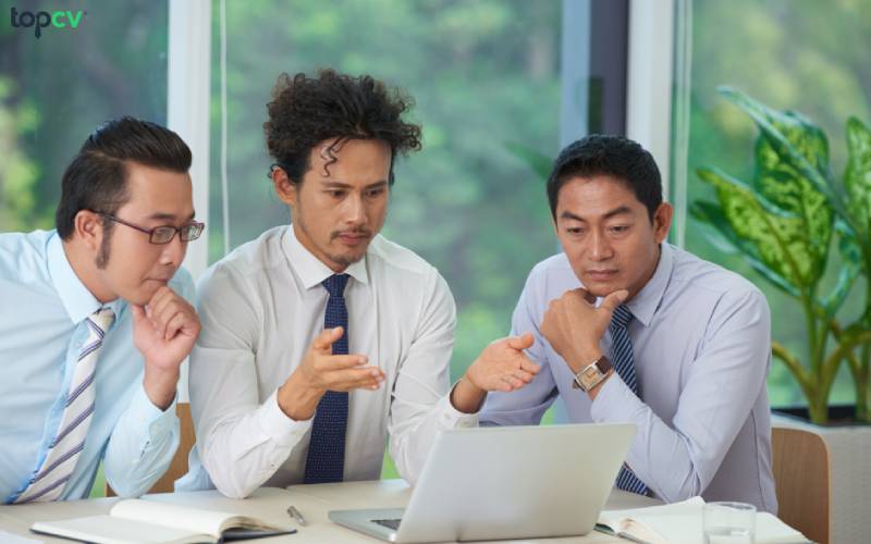 Cách xử sự của ứng viên được thể hiện rõ ràng thông qua sự tin tưởng của đồng nghiệp