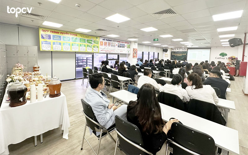 Cathay Việt Nam tổ chức nhiều chương trình đào tạo chuyên môn, nghiệp vụ cho nhân viên