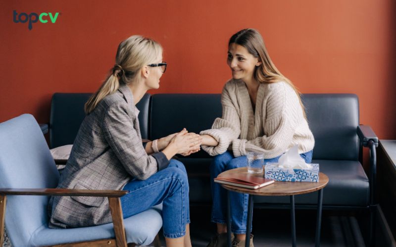 Nhân viên chăm sóc luôn cần có sự đồng cảm, thấu hiểu khách hàng