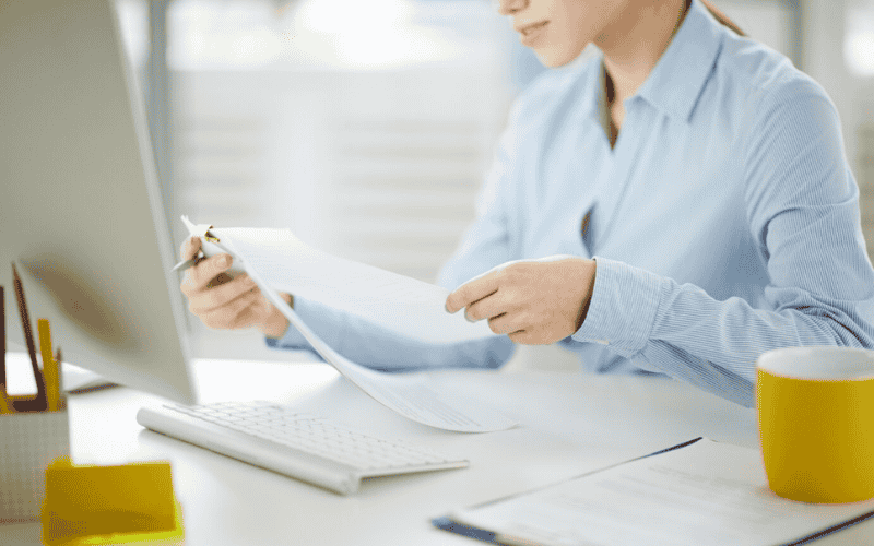 Nhân viên chứng từ xuất nhập khẩu chịu trách nhiệm soạn thảo bộ chứng từ