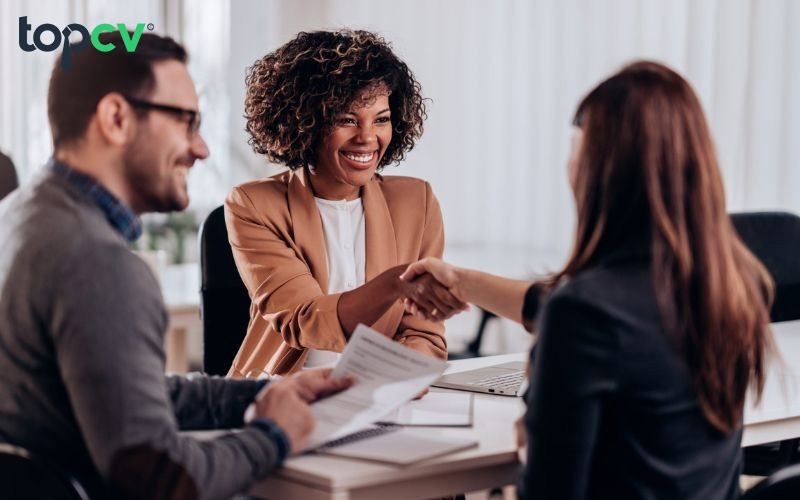 Xác định đúng người nhận đơn sẽ gây thiện cảm với nhà tuyển dụng