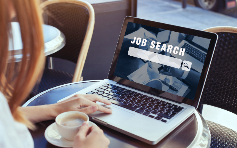 Gen Z tìm việc thông qua các nền tảng mạng xã hội như Facebook, Threads
