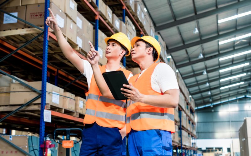 Giao tiếp tốt sẽ giúp công việc của Giám sát kho thuận lợi hơn