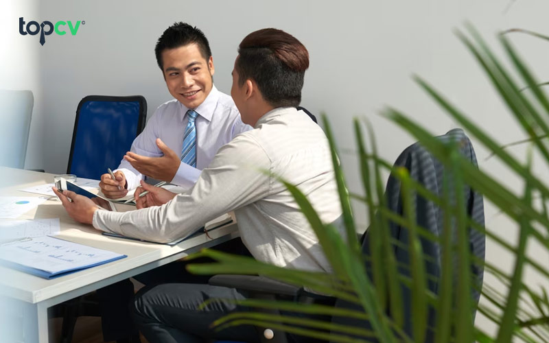 Sự tự tin là yếu tố quan trọng giúp bạn tạo ấn tượng tốt với nhà tuyển dụng