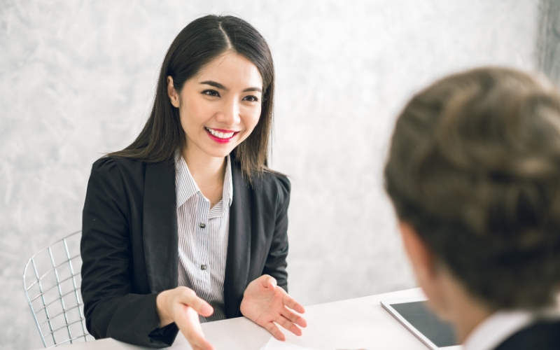 Câu hỏi tình huống về kỹ năng làm việc nhóm