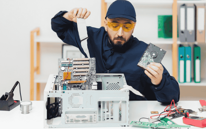 Công việc của Kỹ sư phần cứng yêu cầu độ chính xác cao