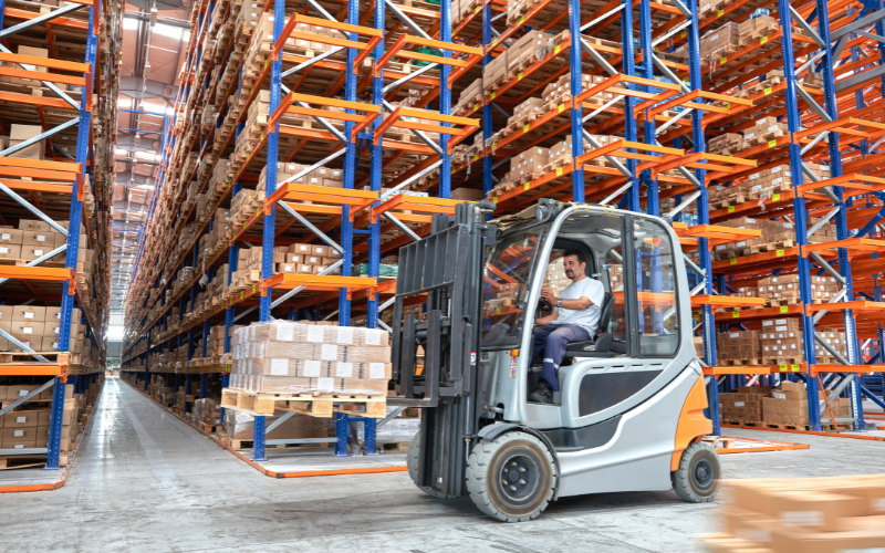 nhiều doanh nghiệp cần tuyển gấp Tài xế xe nâng