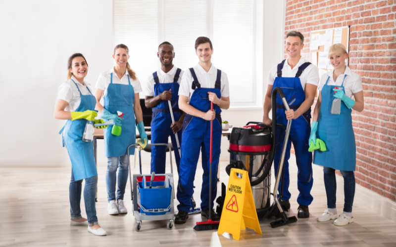 Nhân viên vệ sinh/tạp vụ là công việc phổ biến thuộc nhóm Lao động phổ thông