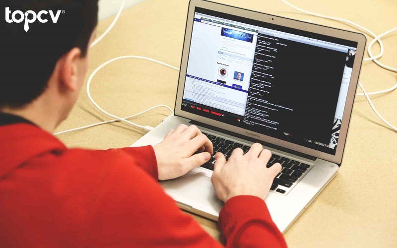 Nếu hoàn thành tốt công việc thực tập, bạn sẽ bắt đầu với vị trí Junior Software Engineer.