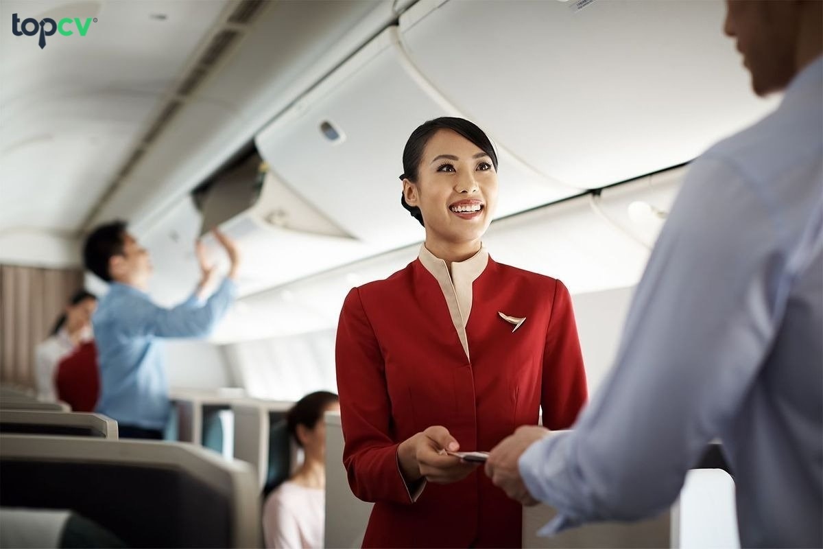 Review tất tần tật về mức lương tiếp viên hàng không