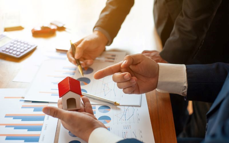 Marketing bất động sản giúp thu hút khách hàng tiềm năng và tăng doanh số bán hàng