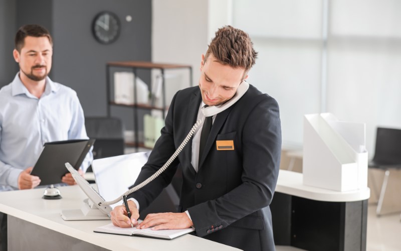 Mục tiêu dài hạn của nhân viên lễ tân có thể trở thành trưởng bộ phận lễ tân