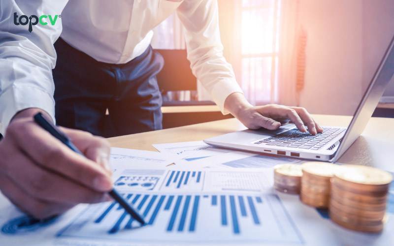 Sales online cần nghiên cứu thị trường để tìm ra chiến lược kinh doanh phù hợp