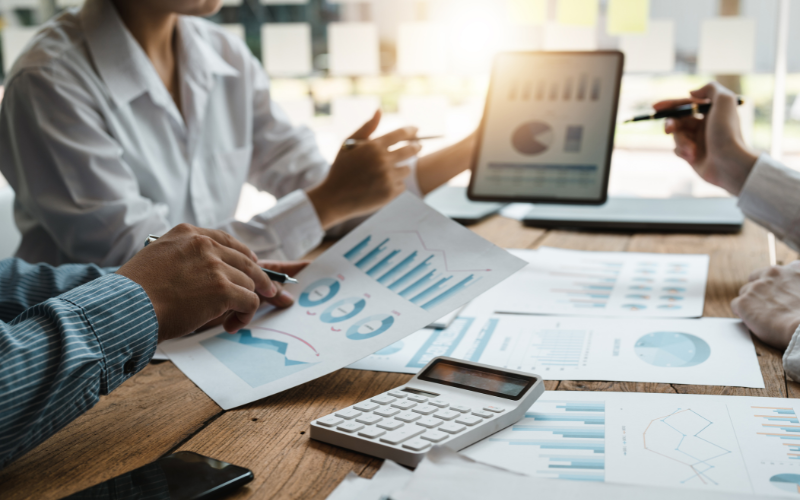 Nhân viên Google Ads cần nghiên cứu thị trường, khách hàng mục tiêu