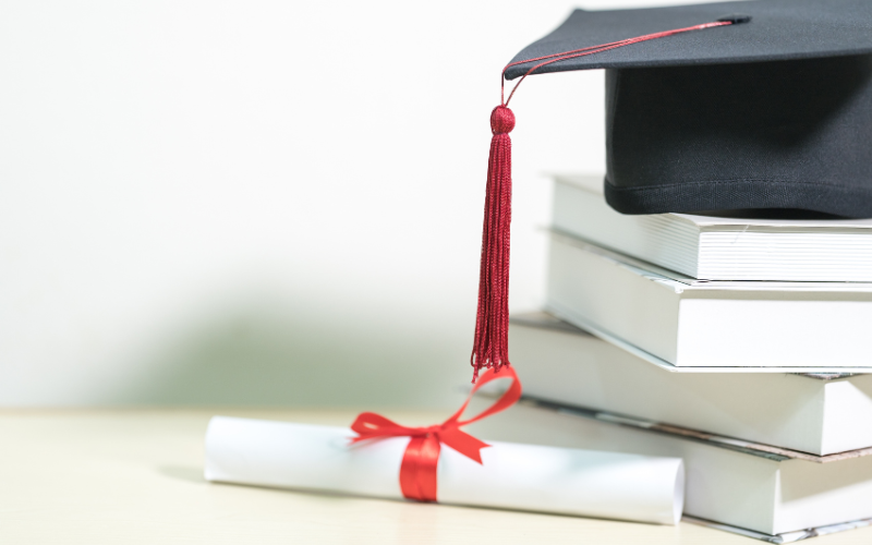 Đối với vị trí Nhân viên Google Ads thì nhà tuyển dụng thường ưu tiên ứng viên có kinh nghiệm thực tiễn