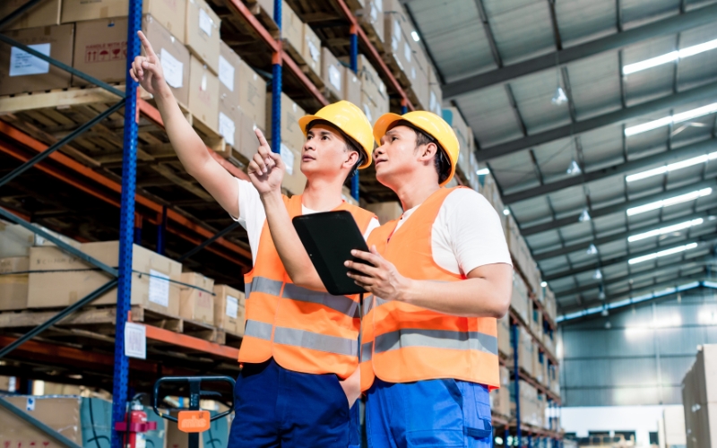 Kỹ năng điều phối giúp Nhân viên hiện trường Logistics (OPS) làm việc với các bên vận tải, quản lý kho bãi và điều động xe vận chuyển hàng hóa