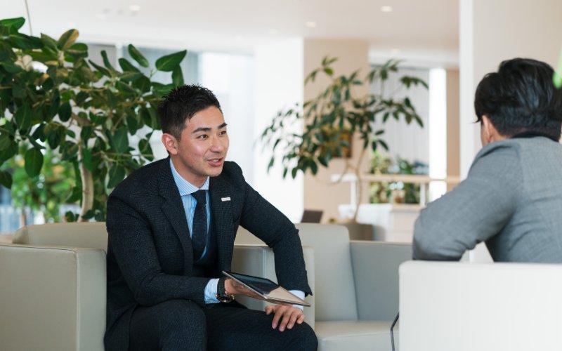 Tư vấn, giới thiệu sản phẩm là một trong những nhiệm vụ của Sales dịch vụ viễn thông