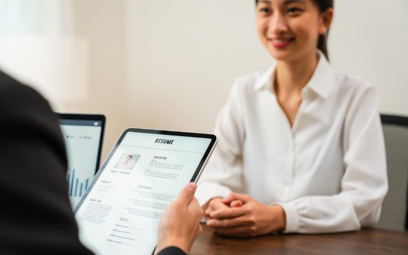 Hãy chuẩn bị tốt kiến thức liên quan để buổi phỏng vấn xin việc thành công hơn