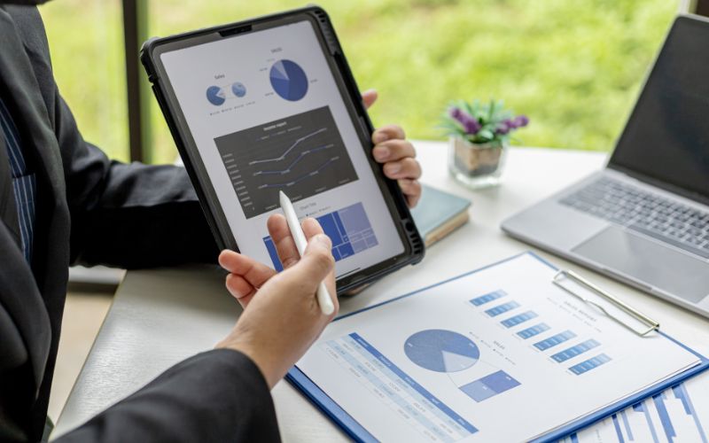 Vị trí Nhân viên Sales điện mặt trời không yêu cầu khắt khe về học vấn, kinh nghiệm