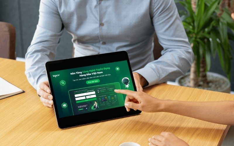 Tìm việc Nhân viên kinh doanh thiết bị điện ngay trên TopCV
