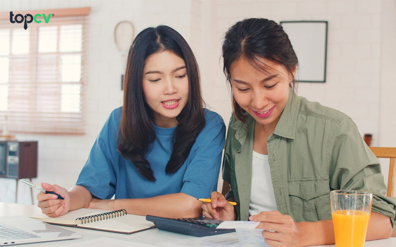 On probation là gì? Cách để ghi điểm trong giai đoạn On probation