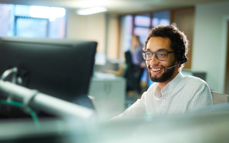 Hãy xây dựng các tình huống có thể xảy ra trong kịch bản telesales logistics