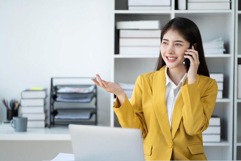 Tổng đài viên là những người trực tiếp nhận các cuộc gọi đến từ khách hàng