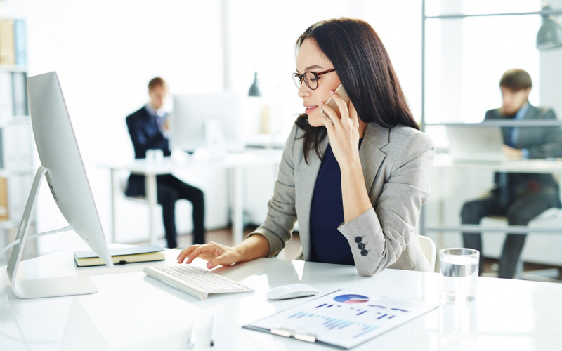 Trợ lý cần xử lý các vấn đề phát sinh trong quá trình làm việc một cách chuyên nghiệp và hiệu quả