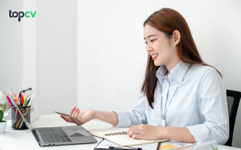 Trưởng nhóm chăm sóc khách hàng là gì? Lương bao nhiêu?