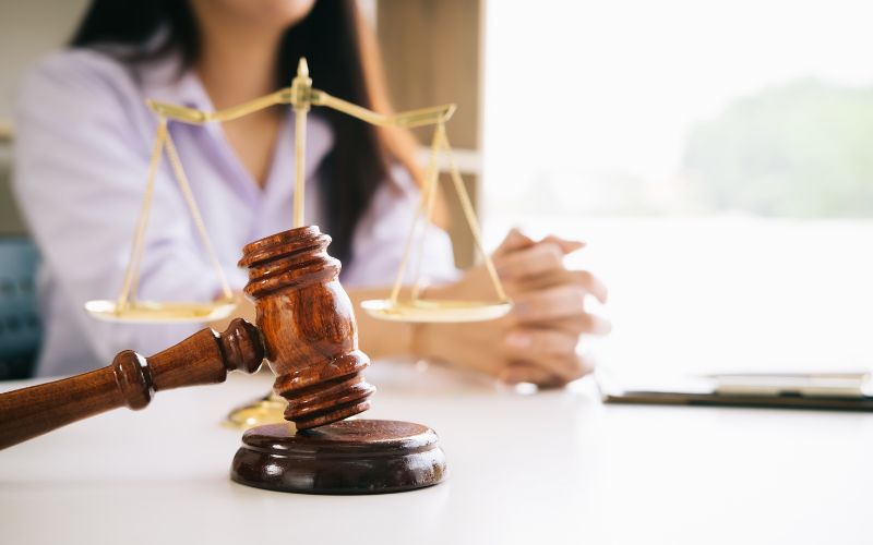 Trưởng phòng Pháp chế đóng góp vào việc phát triển bền vững của tổ chức