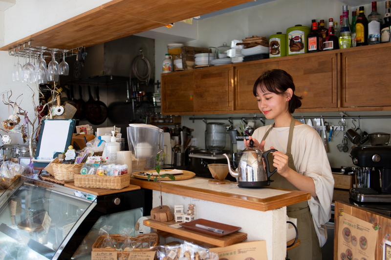 Người lao động cần đọc kỹ thông tin tuyển dụng thời vụ để tránh những rủi ro liên quan đến quyền lợi