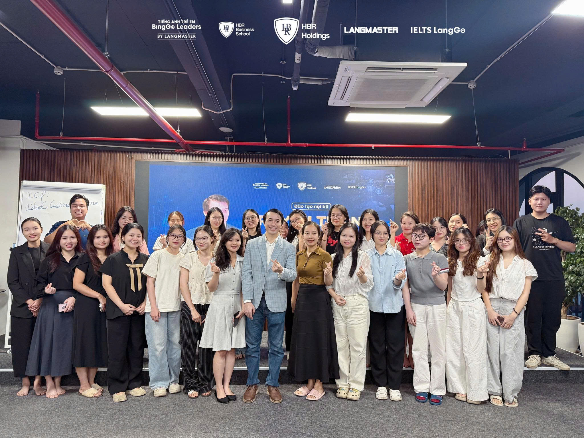 Hình ảnh CÔNG TY TNHH TRƯỜNG DOANH NHÂN HBR 1