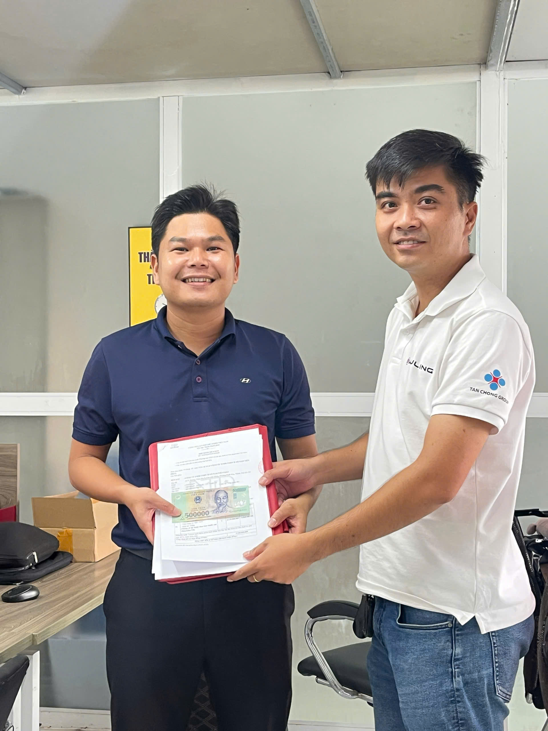 Hình ảnh CÔNG TY TNHH TMDV Ô TÔ NAM TIẾN PHÁT 3