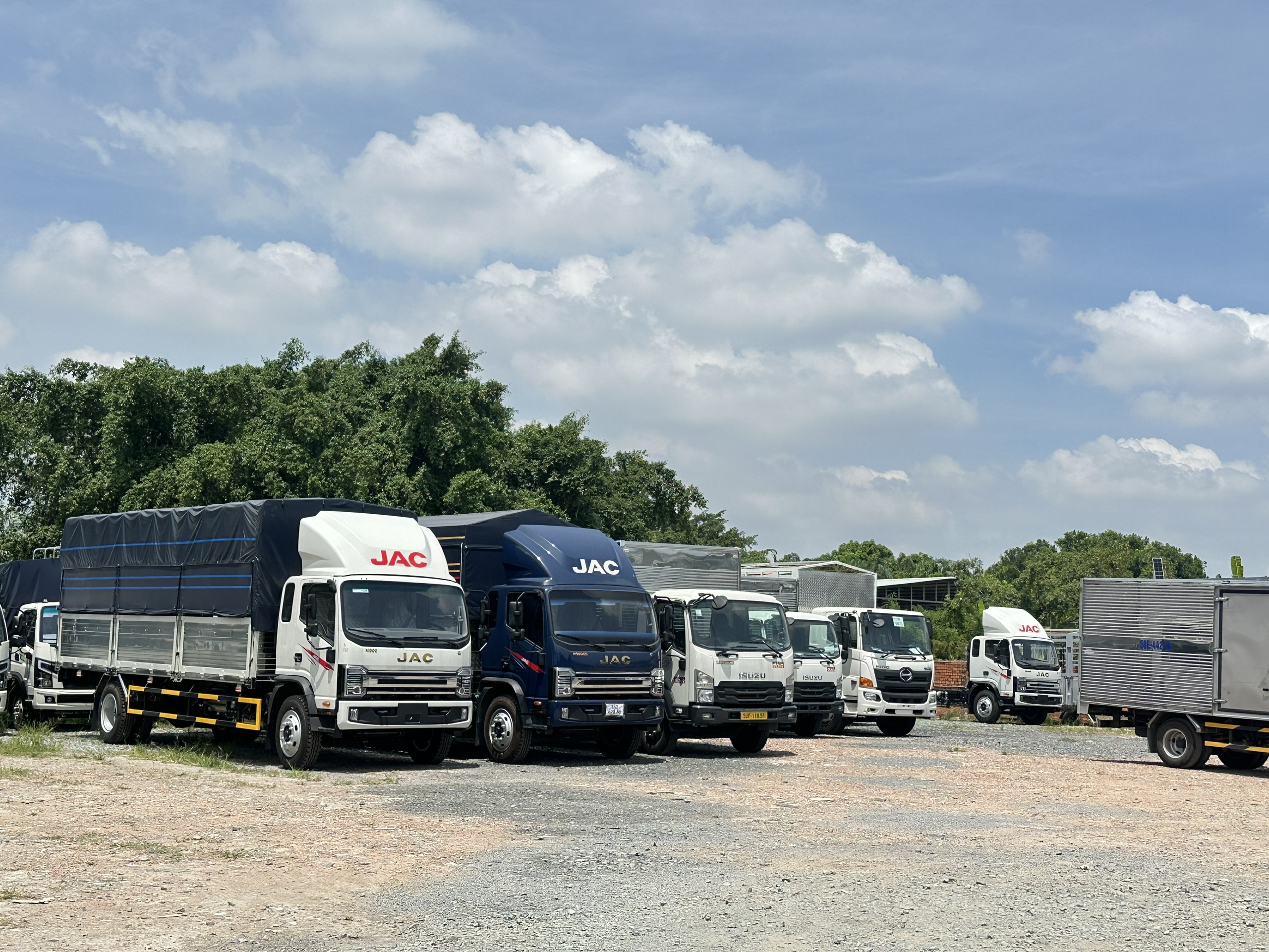 Hình ảnh CÔNG TY TNHH TMDV Ô TÔ NAM TIẾN PHÁT 5