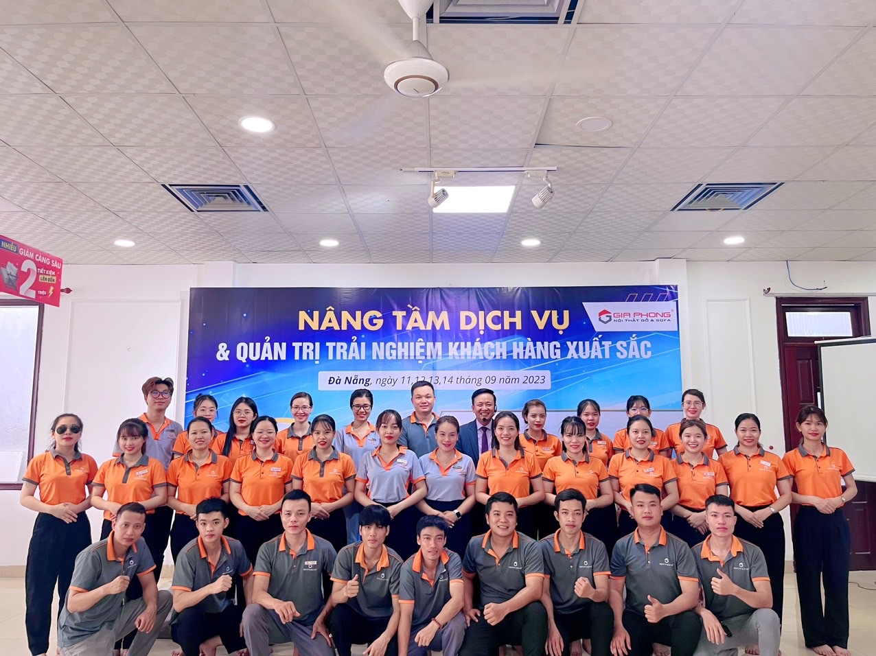 Hình ảnh CÔNG TY TNHH THIẾT KẾ VÀ THI CÔNG NỘI THẤT GIA PHONG 2
