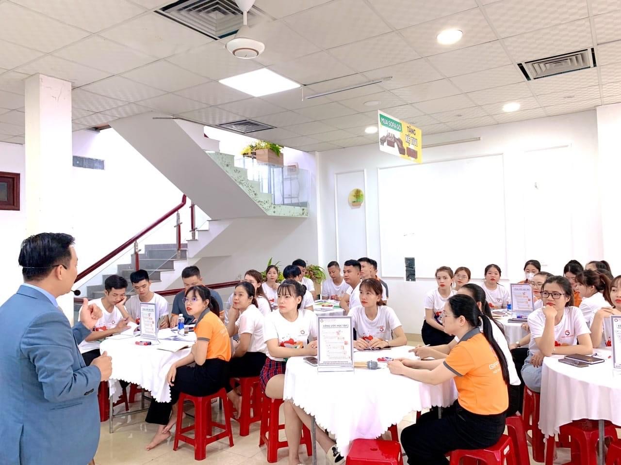 Hình ảnh CÔNG TY TNHH THIẾT KẾ VÀ THI CÔNG NỘI THẤT GIA PHONG 4