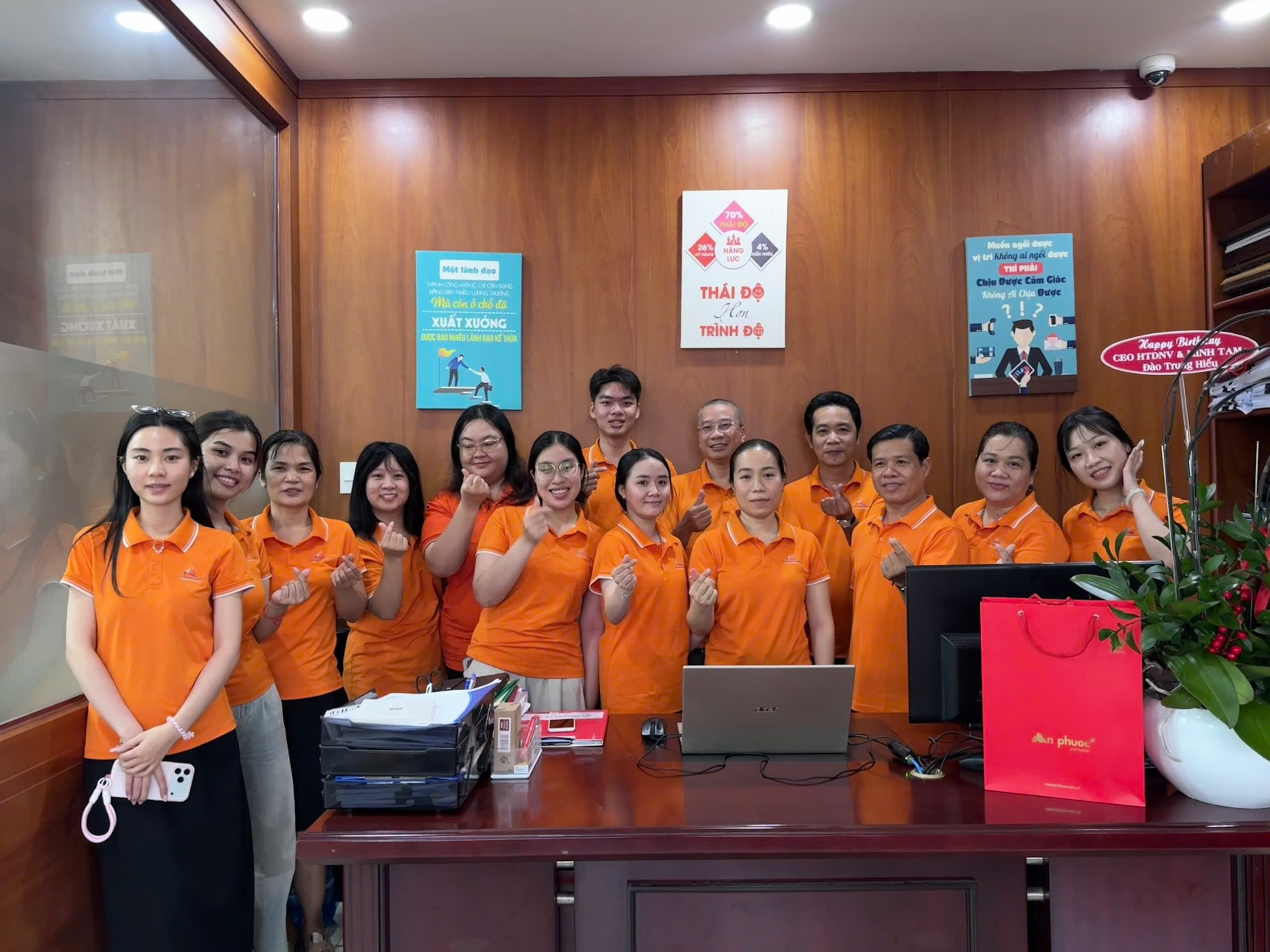 Hình ảnh CÔNG TY CỔ PHẦN DỊCH VỤ TƯ VẤN VÀ ĐẦU TƯ HÀNH TRÌNH DOANH NGHIỆP VIỆT 1