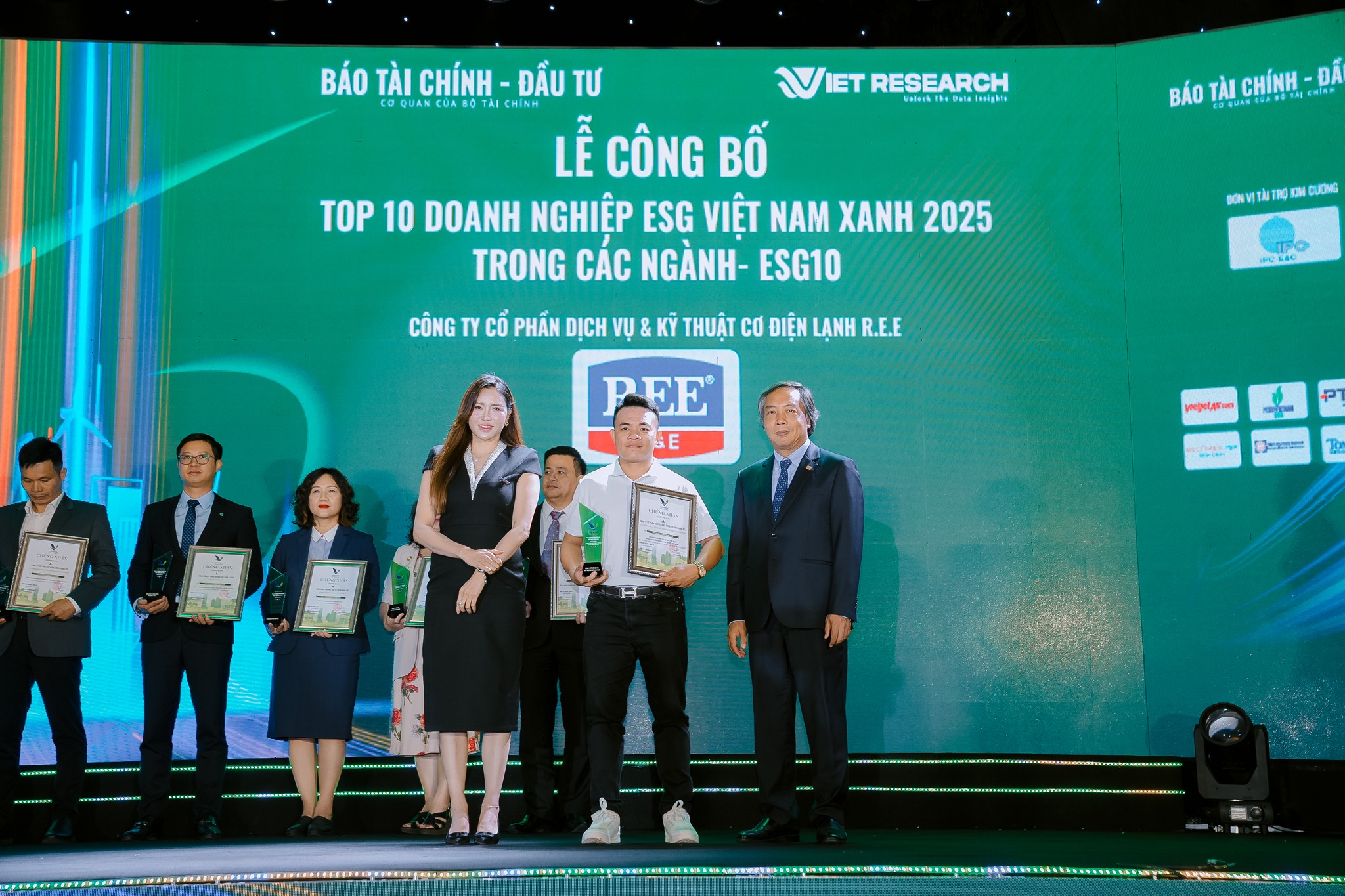 Hình ảnh REE M&E 3