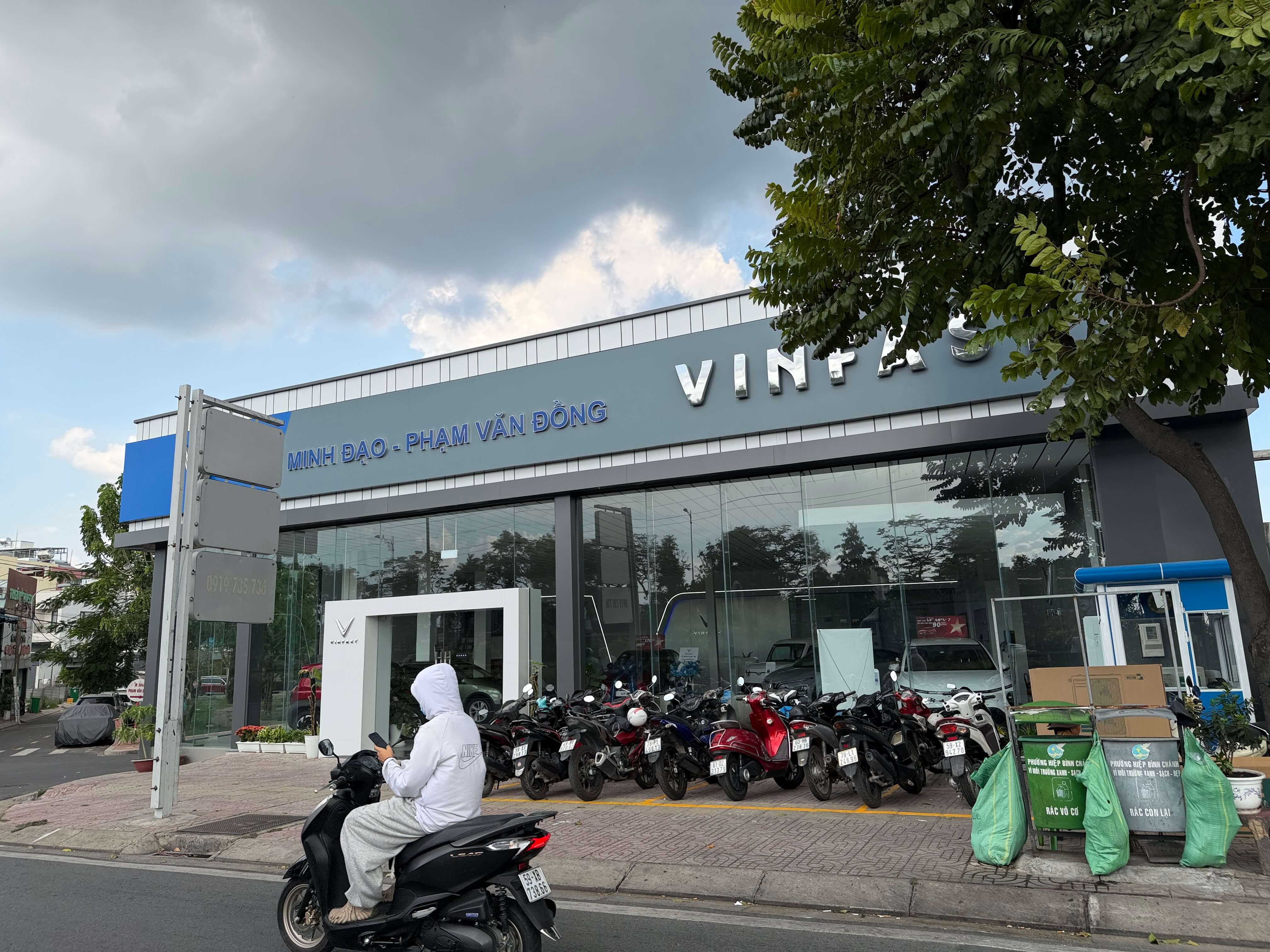 Hình ảnh VinFast Minh Đạo Phạm Văn Đồng 9