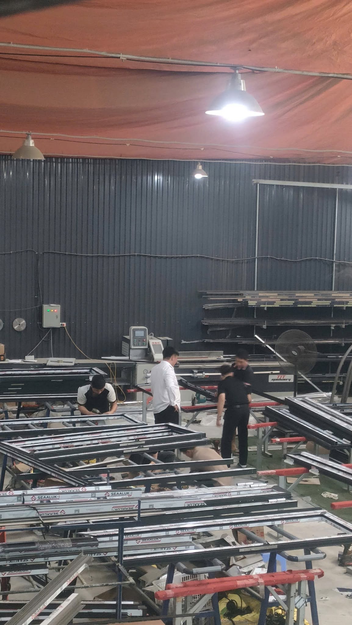 Hình ảnh Công ty TNHH phát triển Mega Glass 3