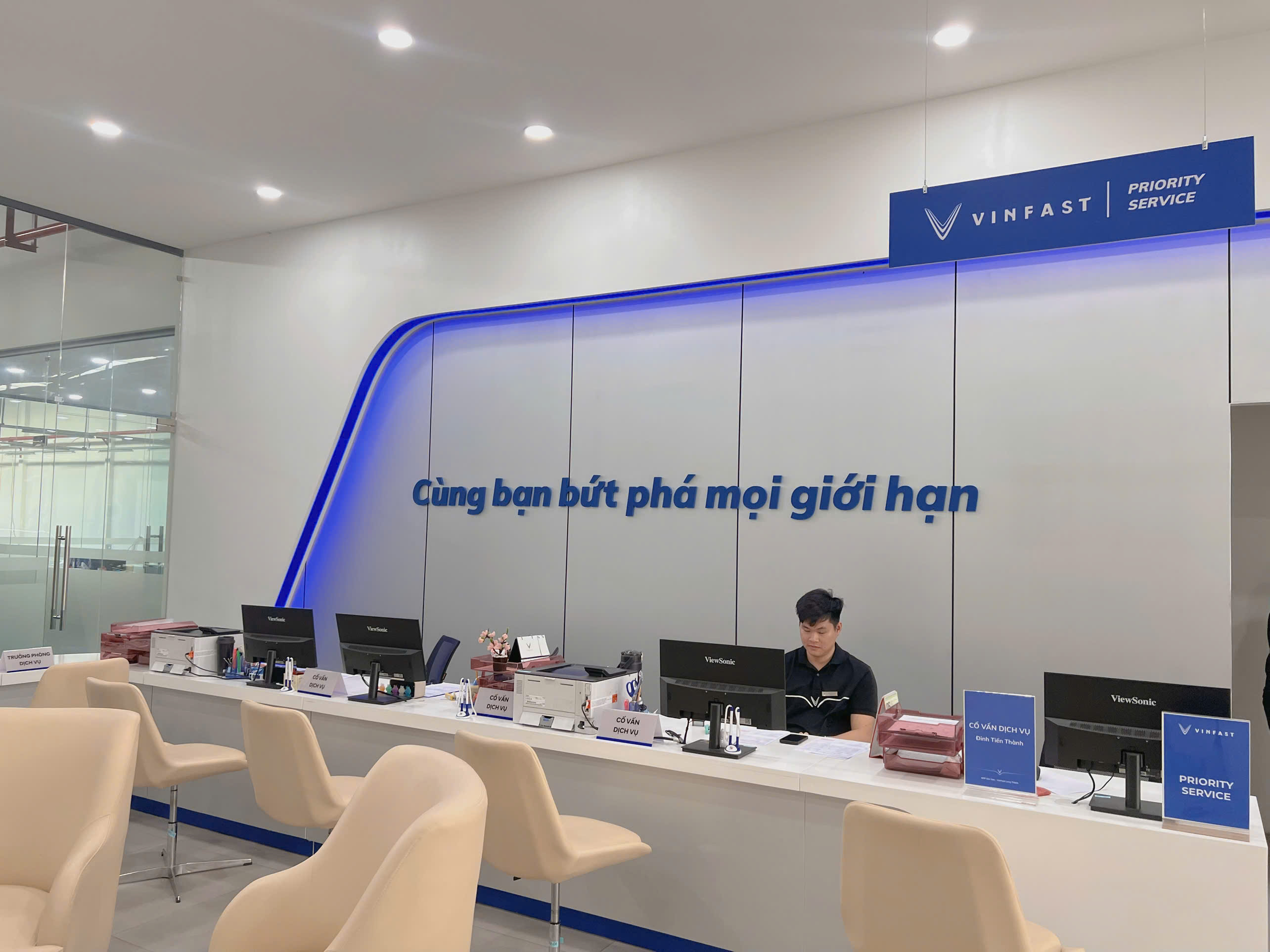 Hình ảnh CÔNG TY TNHH THƯƠNG MẠI DỊCH VỤ Ô TÔ KIM SƠN 4