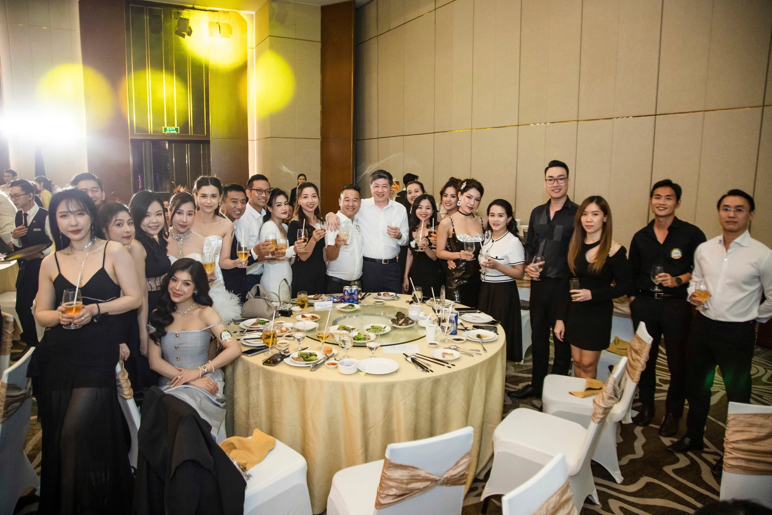 Hình ảnh Công ty Cổ phần Chứng khoán Phú Hưng 4