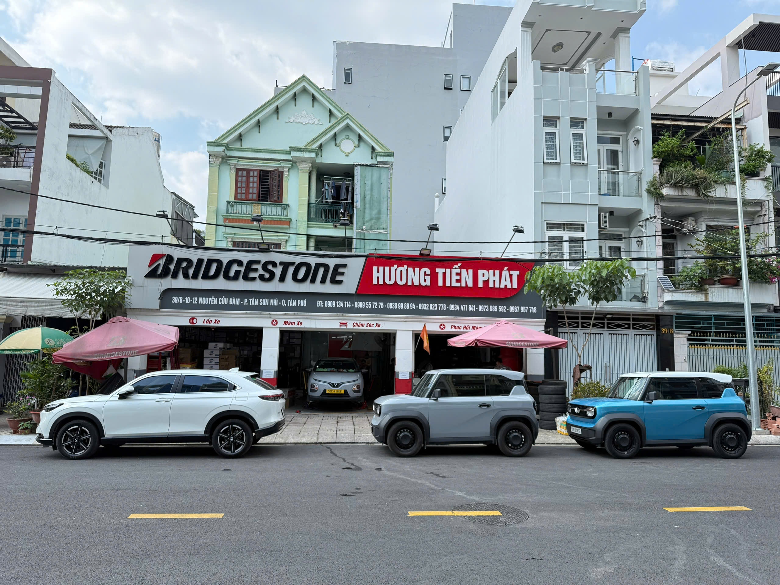 Hình ảnh CÔNG TY TNHH THƯƠNG MẠI DỊCH VỤ MÂM VỎ XE Ô TÔ HƯƠNG TIẾN PHÁT 1